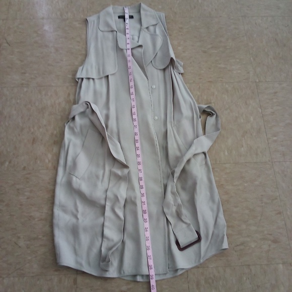 NEW PHOTOS - Banana Republic Belted Trench Dress - Picture 2 of 7